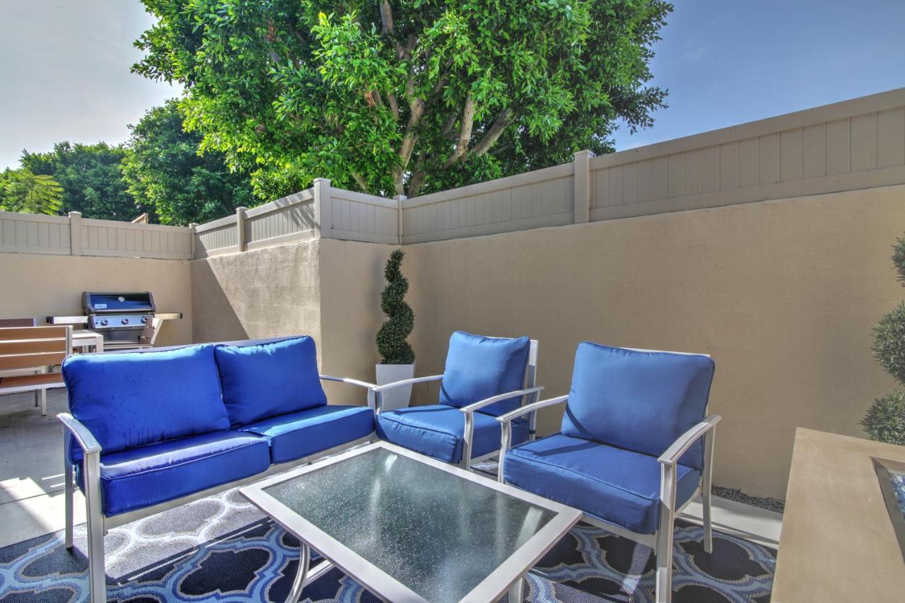 Doorstep To Disneyland Condos Anaheim Exterior foto